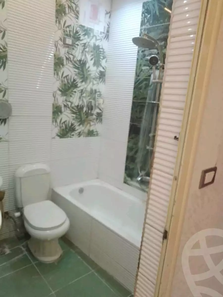 https://aqarmap.com.eg/ar/listing/6128352-for-sale-qalyubia-shubra-el-khaima-shubra-el-khaima-city-teraat-el-shabouri-st