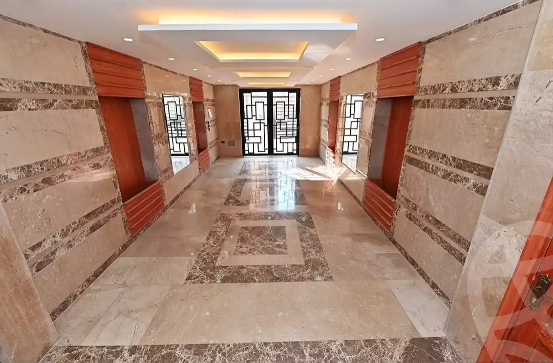 https://aqarmap.com.eg/ar/listing/6132119-for-sale-cairo-new-cairo-bait-el-watan-south-suez-road-el-hay-el-takmely