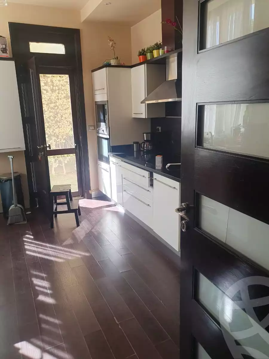 https://aqarmap.com.eg/ar/listing/6132539-for-sale-cairo-el-sheikh-zayed-city-compounds-kmbwnd-ljry-swdyk
