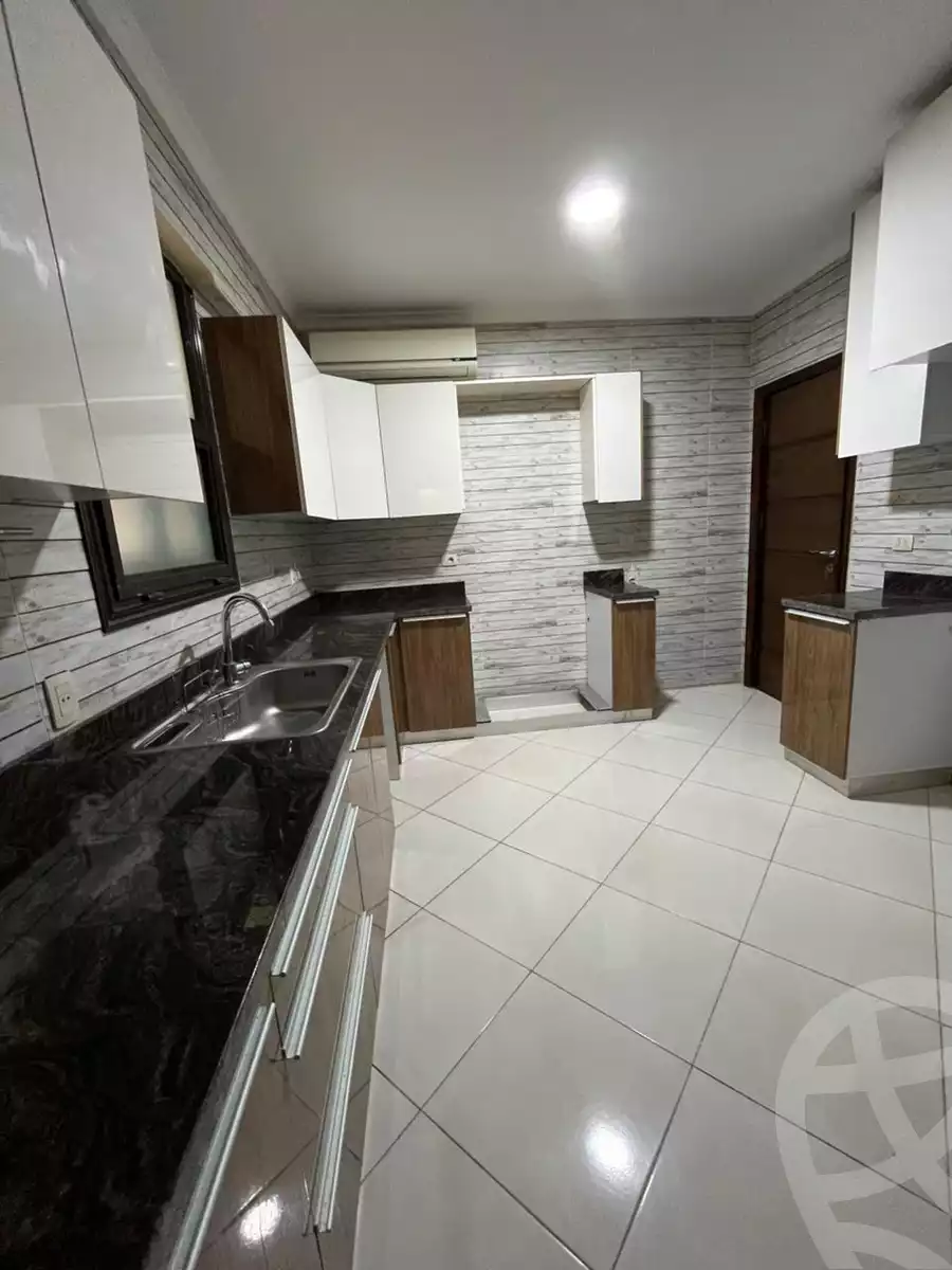 https://aqarmap.com.eg/en/listing/6132931-for-rent-cairo-el-sheikh-zayed-city-compounds-kmbwnd-wyst-twn-swdyk