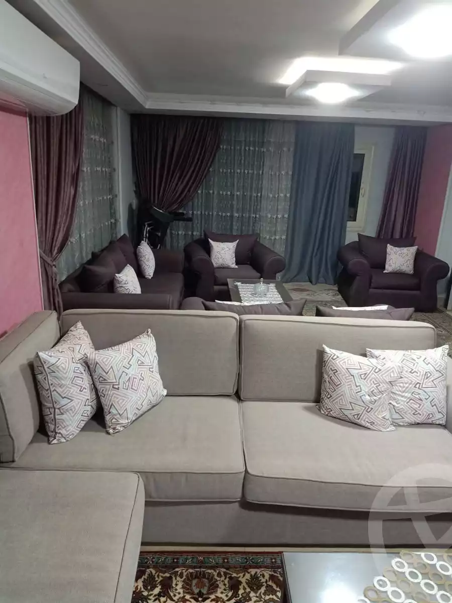https://aqarmap.com.eg/en/listing/6134493-for-sale-cairo-helwan-hadayek-helwan-nile-corniche-st