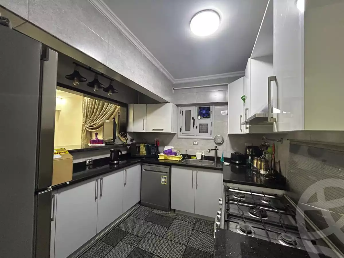 https://aqarmap.com.eg/ar/listing/6134641-for-sale-alexandria-moharram-bey-kanal-al-mahmoudeya-al-bahri-st