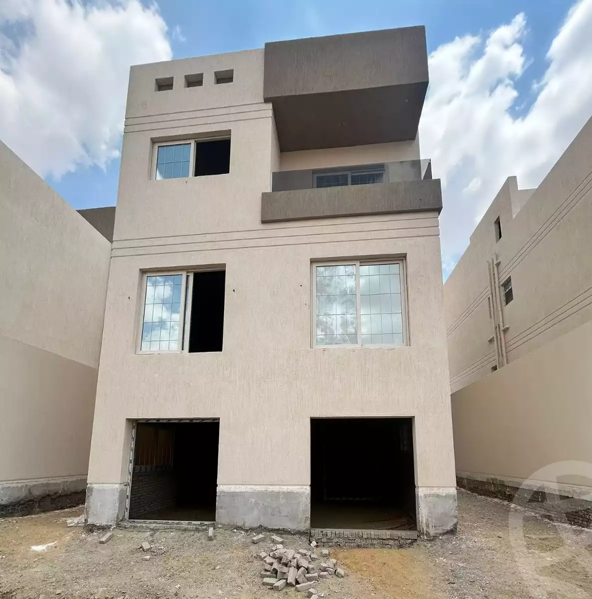https://aqarmap.com.eg/en/listing/6134980-for-sale-cairo-el-sheikh-zayed-city-lshykh-zyd-ljdyd-montania-gardens-compound-everest-view