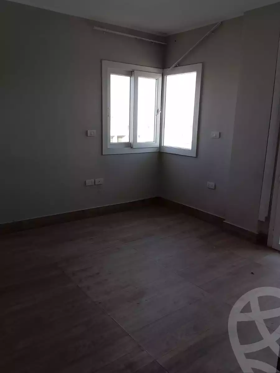 https://aqarmap.com.eg/ar/listing/6135762-for-rent-cairo-el-sheikh-zayed-city-compounds-zayed-regency