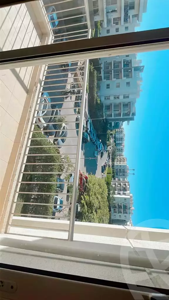 https://aqarmap.com.eg/ar/listing/6135845-for-rent-cairo-el-sheikh-zayed-city-compounds-dh-drys