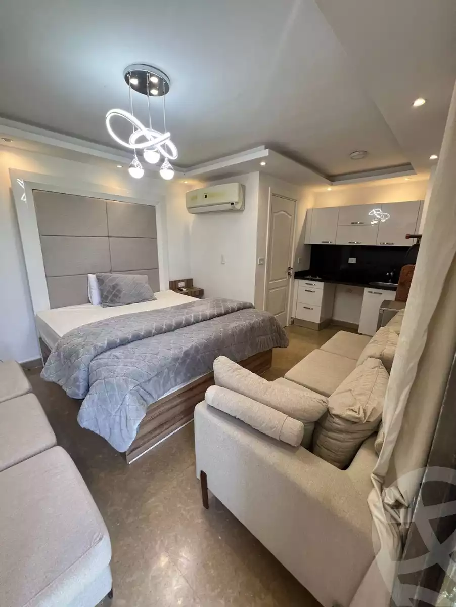 https://aqarmap.com.eg/en/listing/6137096-for-rent-cairo-el-sheikh-zayed-city-compounds-kmbwnd-wyst-twn-swdyk