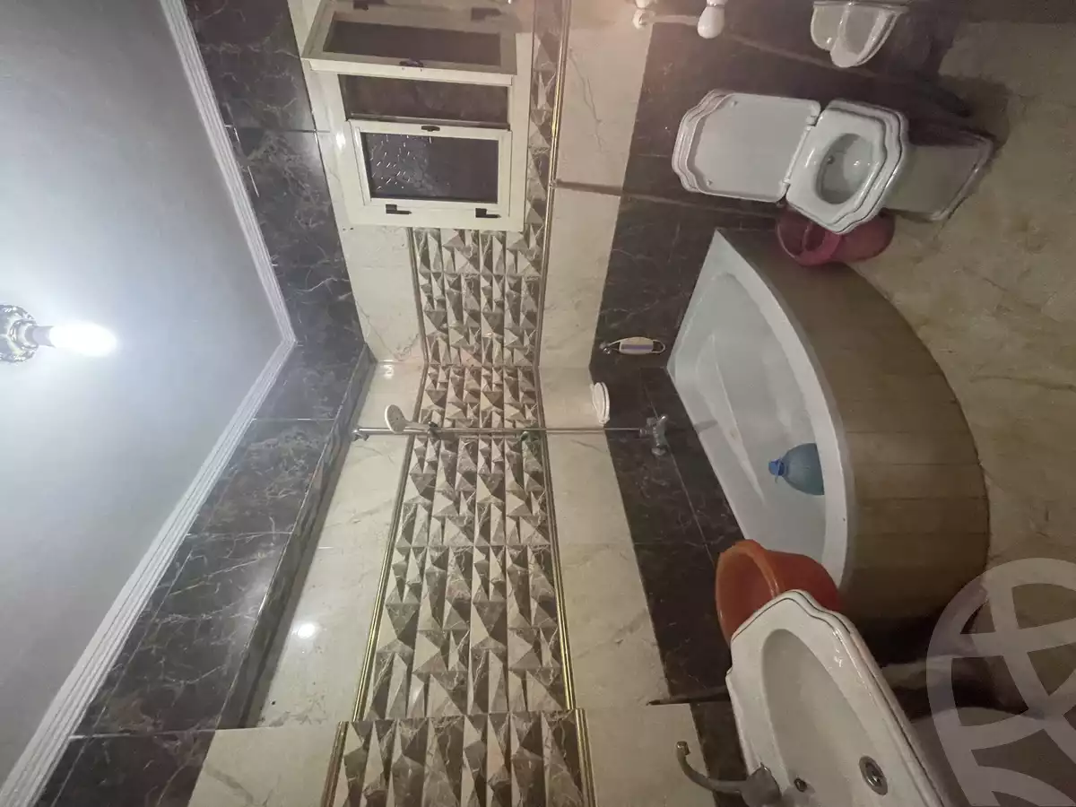 https://aqarmap.com.eg/en/listing/6136978-for-sale-alexandria-l-jmy-lbytsh-street-8