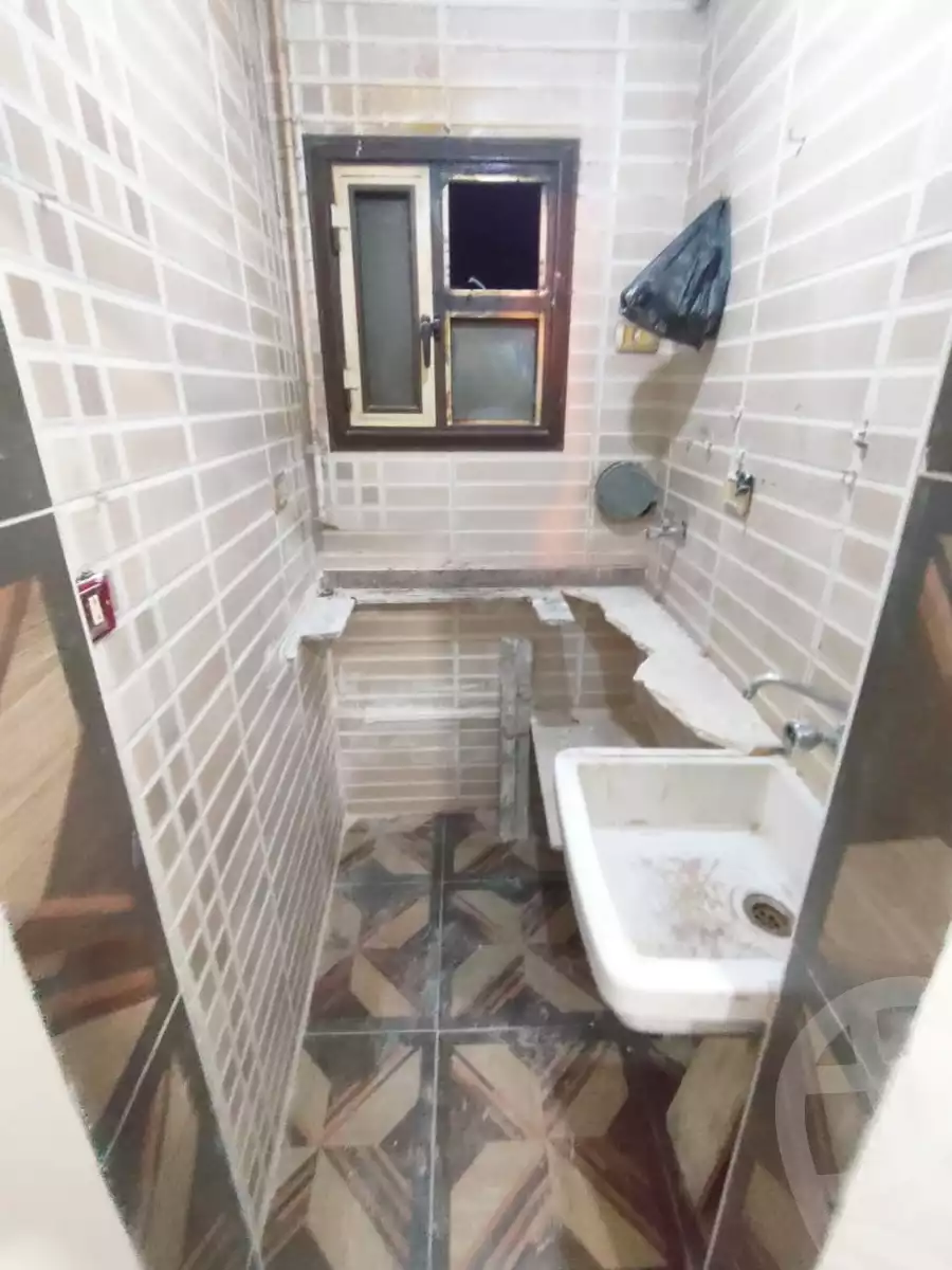 https://aqarmap.com.eg/ar/listing/6137323-for-sale-alexandria-bahray-el-anfoshy-sidi-al-mawazini-st