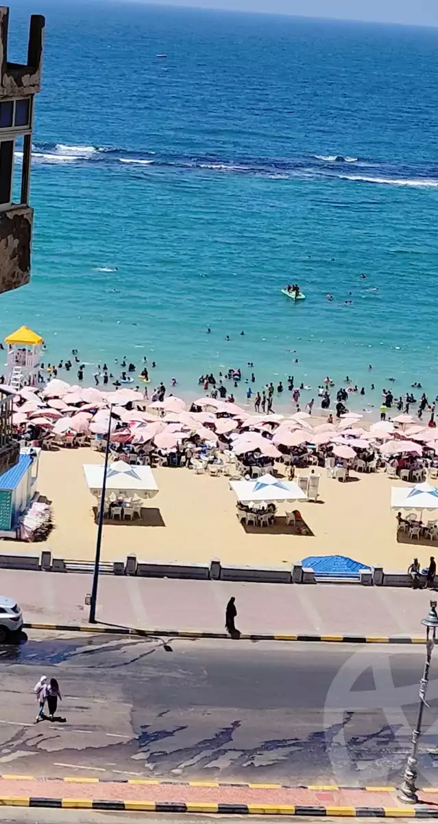 https://aqarmap.com.eg/ar/listing/6140605-for-sale-alexandria-miami-mohammed-awad-gebreel-st
