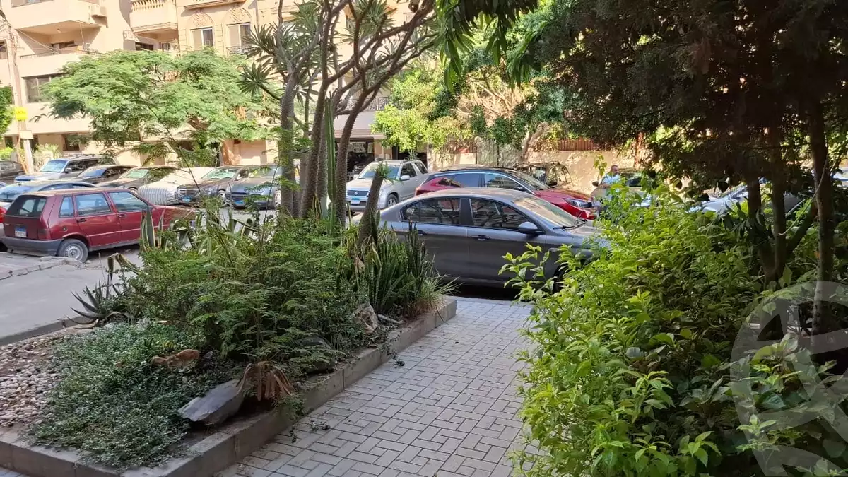 https://aqarmap.com.eg/en/listing/6141942-for-sale-cairo-heliopolis-almazah-abd-el-moneim-hafez-st