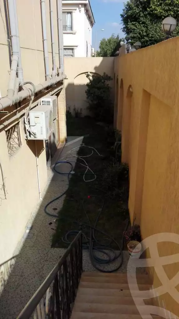 https://aqarmap.com.eg/en/listing/6143454-for-sale-cairo-el-sheikh-zayed-city-compounds-el-yasmeen-compound