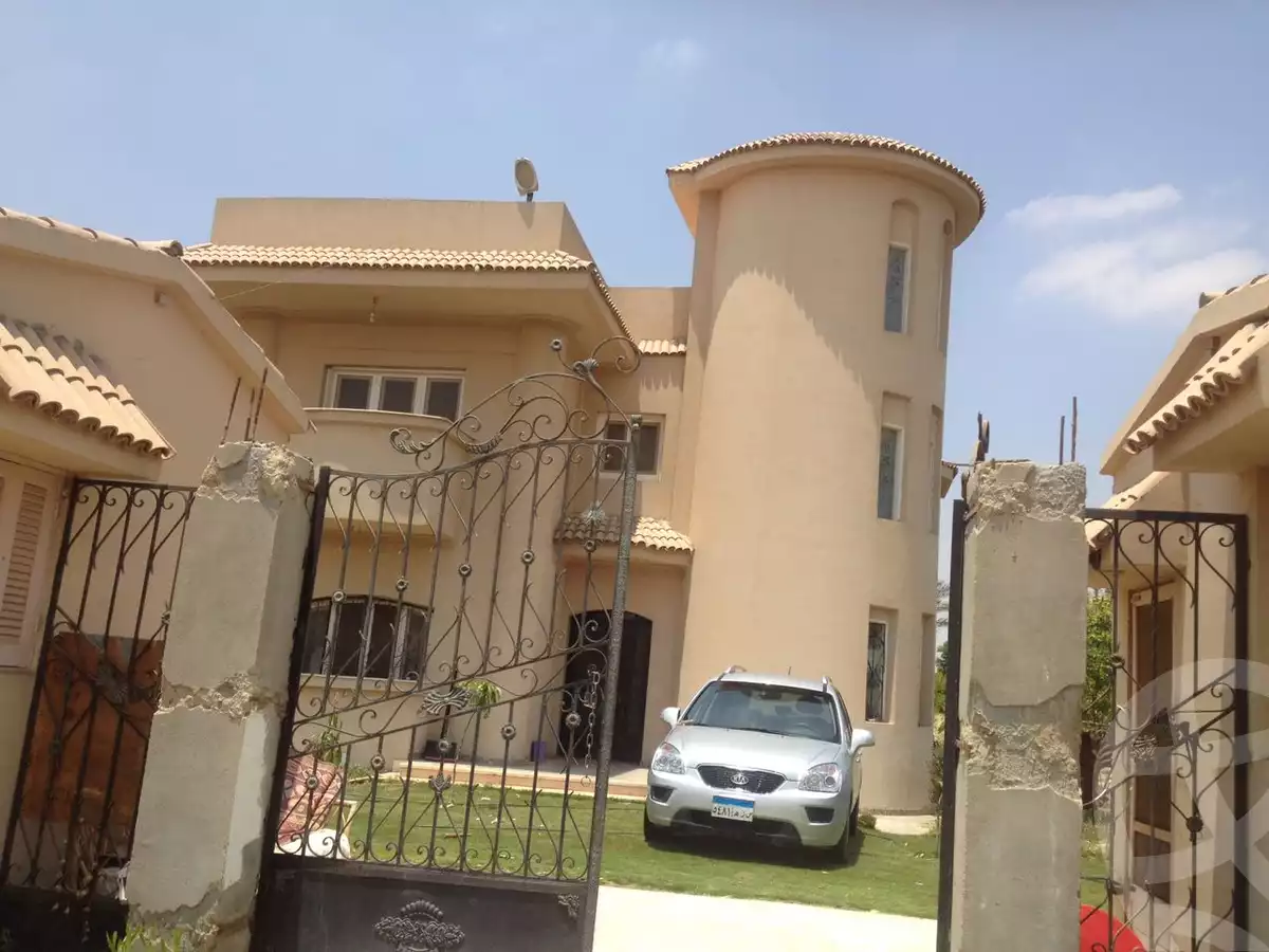 https://aqarmap.com.eg/ar/listing/6143508-for-sale-cairo-el-sheikh-zayed-city-alex-cairo-desert-road-kmbwnd-fy-tryq-skndry-lshrwy