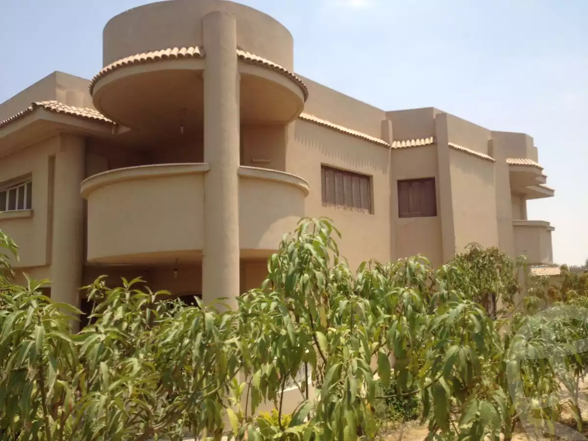 https://aqarmap.com.eg/ar/listing/6143508-for-sale-cairo-el-sheikh-zayed-city-alex-cairo-desert-road-kmbwnd-fy-tryq-skndry-lshrwy