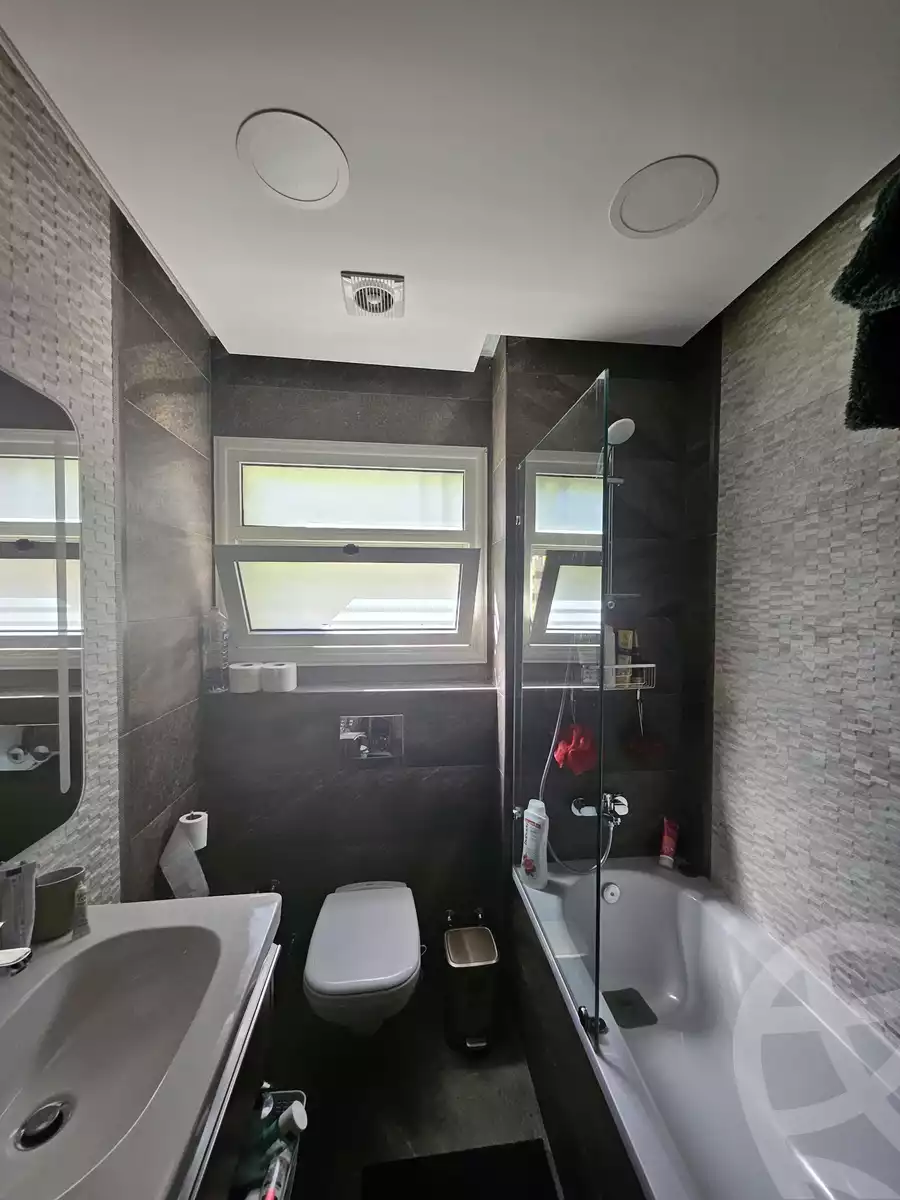 https://aqarmap.com.eg/en/listing/6143586-for-sale-cairo-el-sheikh-zayed-city-compounds-continental-residence