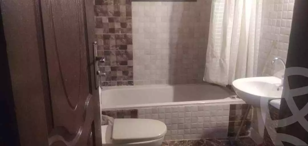 https://aqarmap.com.eg/en/listing/6150624-for-rent-cairo-helwan-helwan-el-sharkeya-gaafar-st