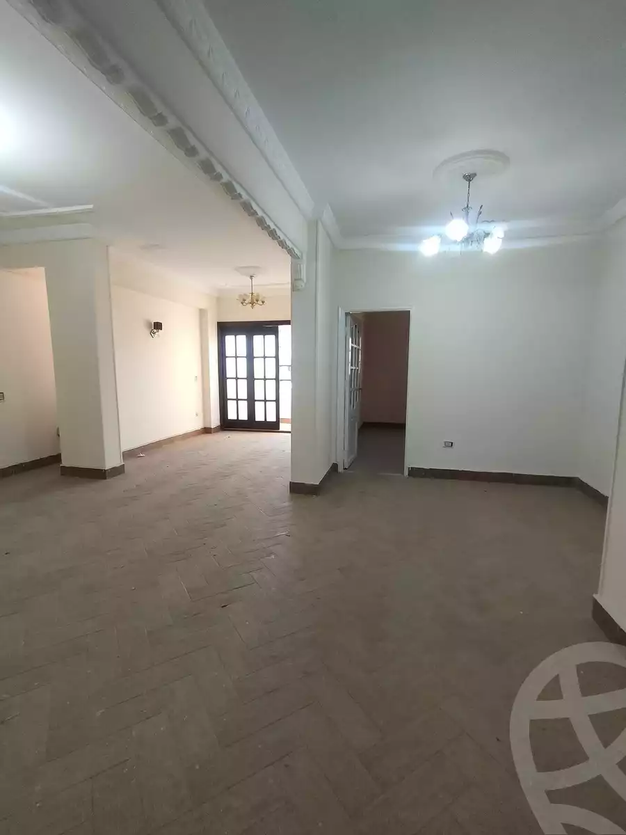 https://aqarmap.com.eg/ar/listing/6151018-for-sale-qalyubia-shubra-el-khaima-bahtim-metwally-el-shaarawy-st
