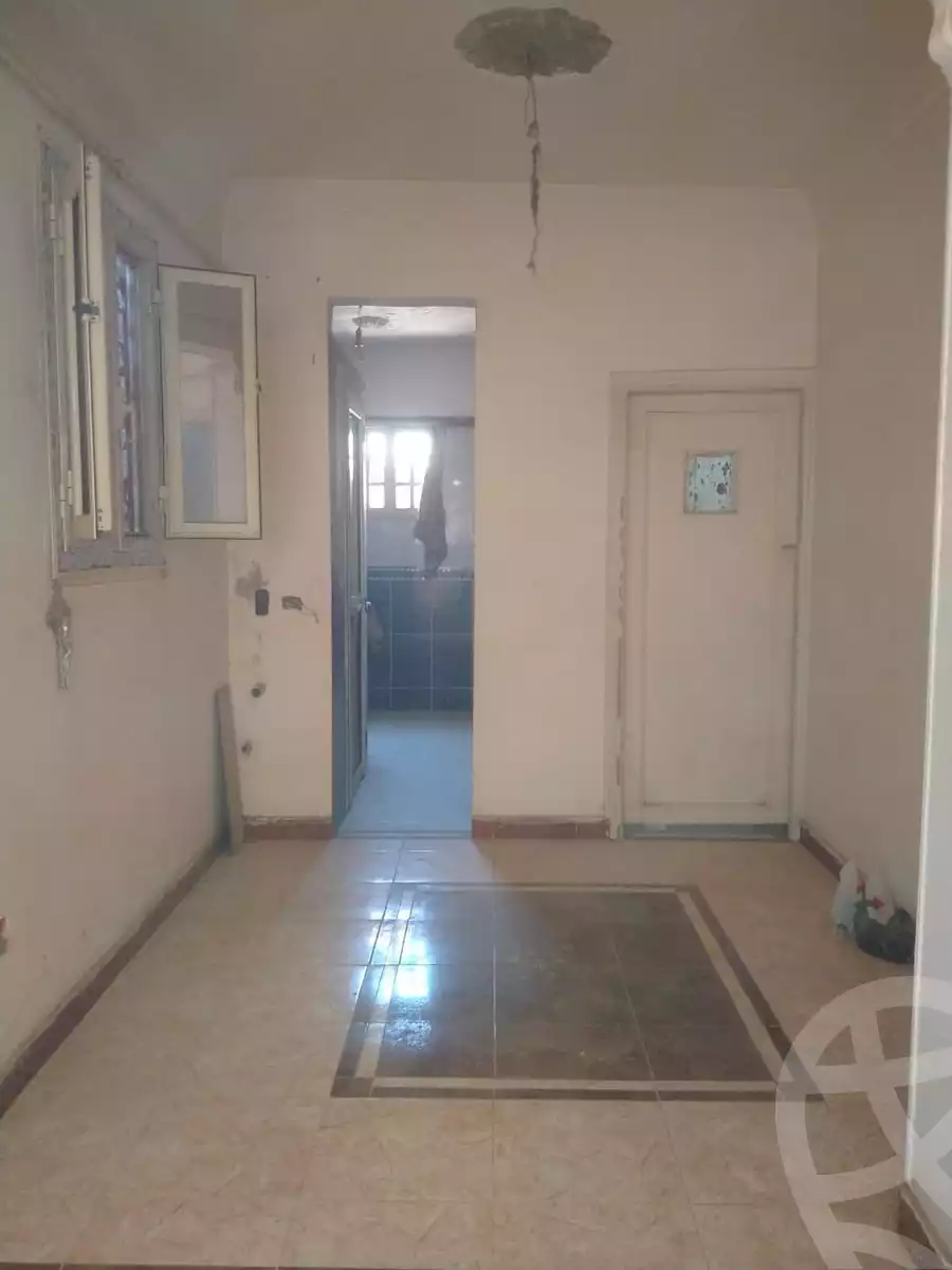 https://aqarmap.com.eg/ar/listing/6152677-for-sale-qalyubia-shubra-el-khaima-bahtim-metwally-el-shaarawy-st