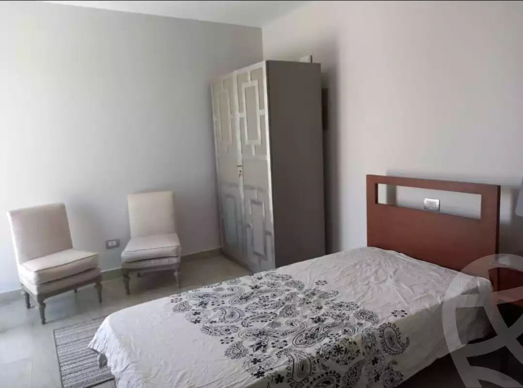 https://aqarmap.com.eg/ar/listing/6137074-for-rent-cairo-el-sheikh-zayed-city-compounds-kmbwnd-wyst-twn-swdyk