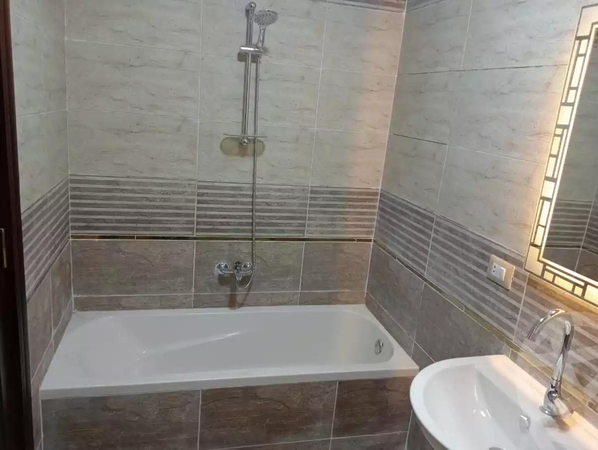 https://aqarmap.com.eg/en/listing/6153490-for-sale-cairo-mokattam-lhdb-l-ly-street-83