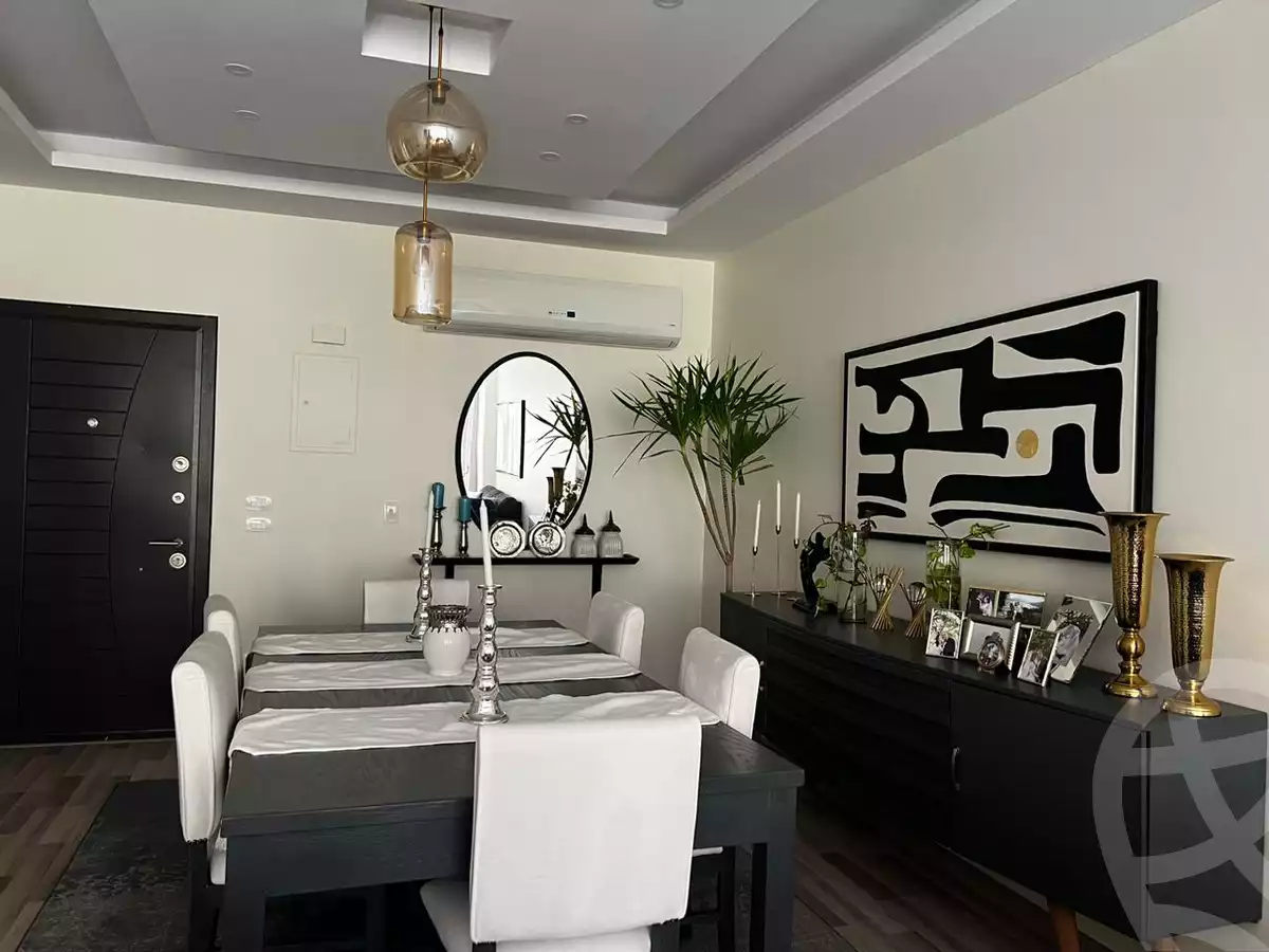 https://aqarmap.com.eg/en/listing/6154525-for-sale-cairo-el-sheikh-zayed-city-el-hay-elsabeaa-lbstn