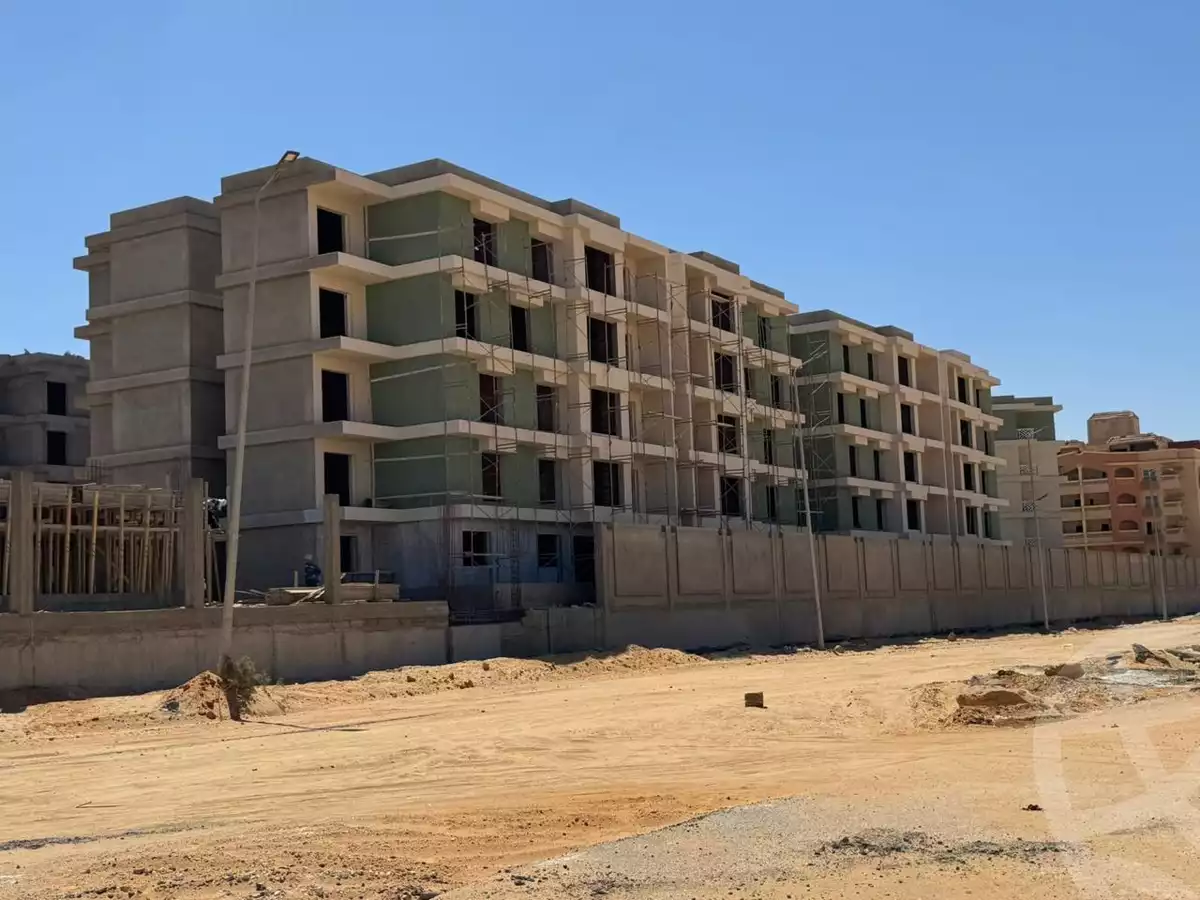 https://aqarmap.com.eg/en/listing/6157415-for-sale-cairo-6th-of-october-compounds-kmbwnd-jryn-6-mbny-drys
