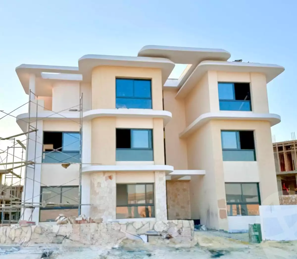 https://aqarmap.com.eg/ar/listing/6157947-for-sale-north-coast-resorts-koun-resort-mabany-edris
