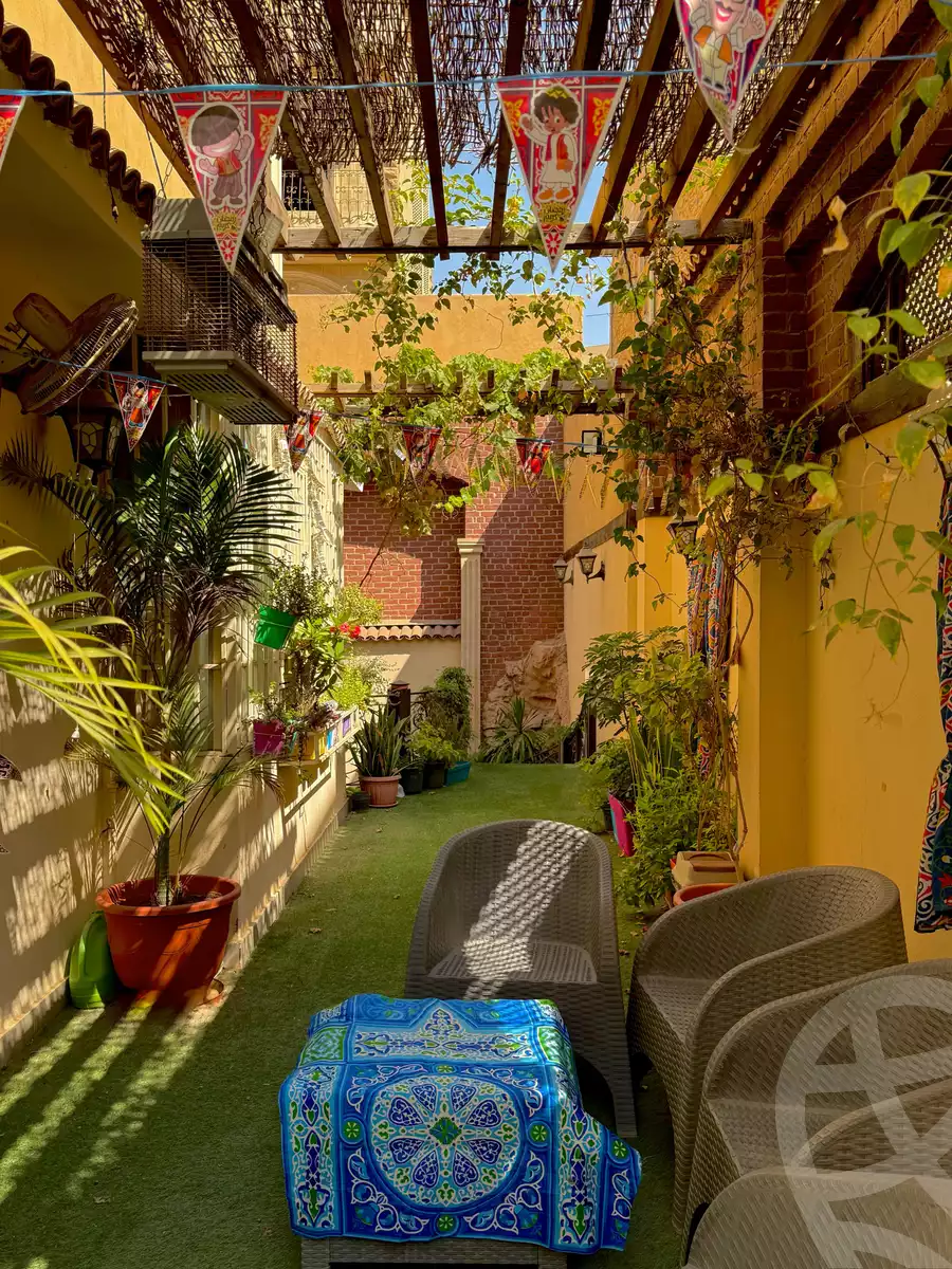 https://aqarmap.com.eg/en/listing/6159418-for-sale-cairo-el-sheikh-zayed-city-compounds-el-yasmeen-compound