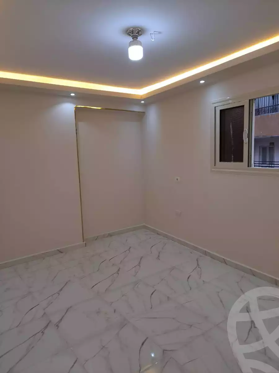 https://aqarmap.com.eg/ar/listing/6164428-for-rent-cairo-helwan-hadayek-helwan-nile-corniche-st