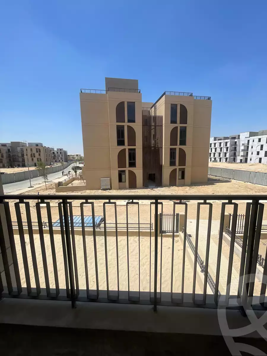 https://aqarmap.com.eg/en/listing/6165469-for-sale-cairo-el-sheikh-zayed-city-lshykh-zyd-ljdyd-vye