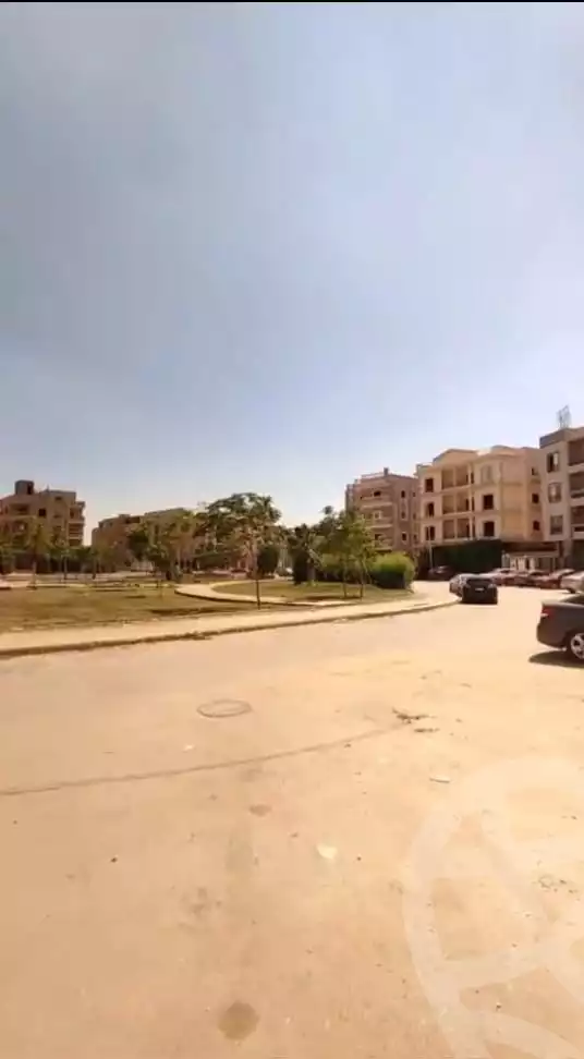 https://aqarmap.com.eg/ar/listing/6165808-for-sale-cairo-el-shorouk-lmntq-lthmn-neighbourhood-1