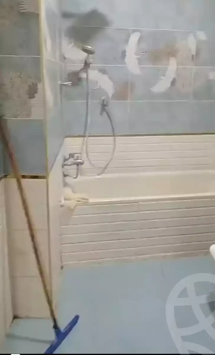 https://aqarmap.com.eg/ar/listing/6167324-for-sale-cairo-helwan-kwrnysh-hlwn