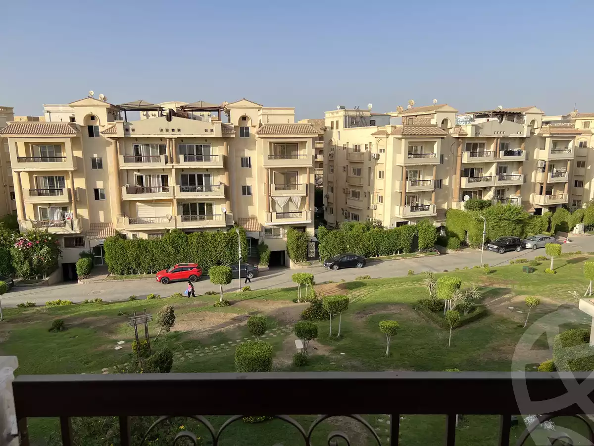 https://aqarmap.com.eg/en/listing/6167939-for-rent-cairo-6th-of-october-compounds-family-land