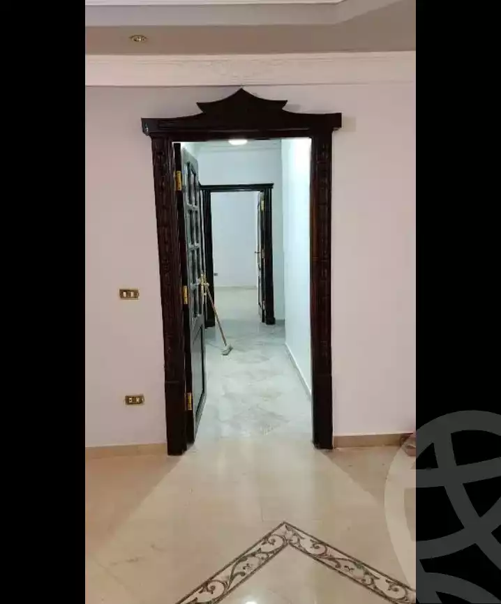 https://aqarmap.com.eg/en/listing/6168866-for-sale-cairo-hadayek-el-ahram-khufu-gate