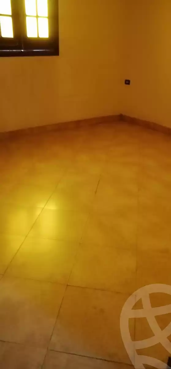 https://aqarmap.com.eg/en/listing/6169108-for-sale-qalyubia-shubra-el-khaima-shubra-el-khaima-city-hamis-st