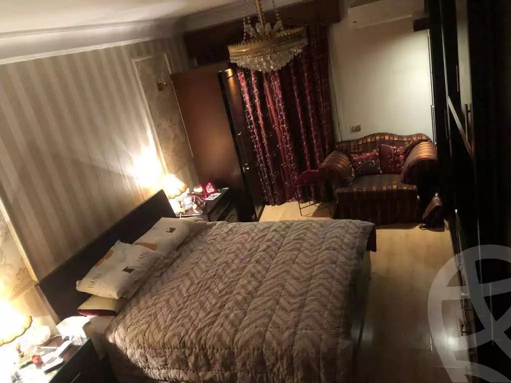 https://aqarmap.com.eg/ar/listing/6169435-for-sale-cairo-ain-shams-ain-shams-el-sharkia-el-zahraa-st