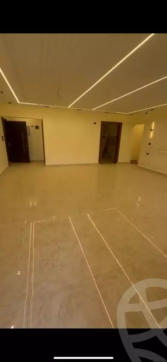 https://aqarmap.com.eg/en/listing/6170983-for-sale-cairo-el-sheikh-zayed-city-compounds-el-khamayel