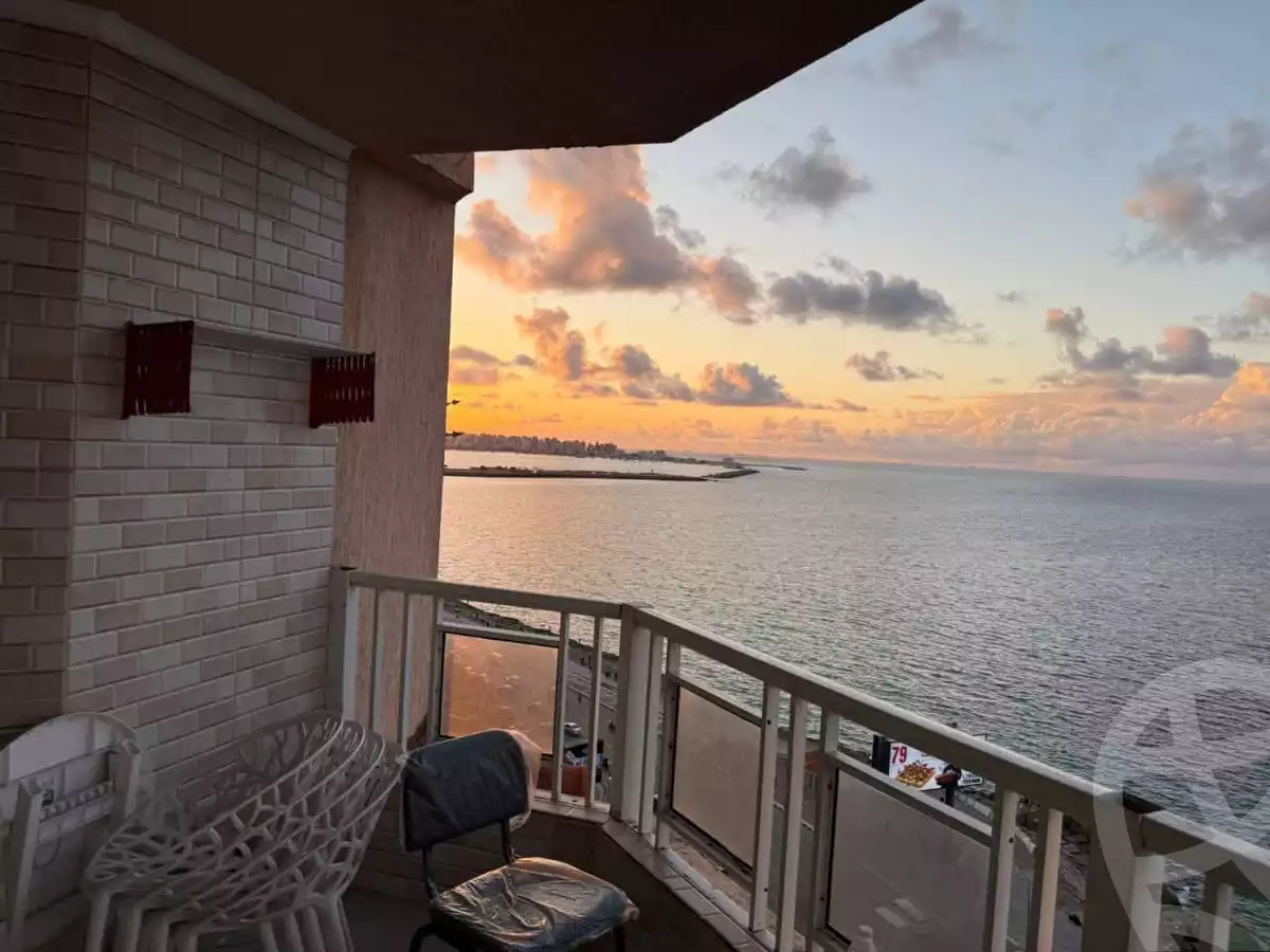 https://aqarmap.com.eg/ar/listing/6175406-for-sale-alexandria-camp-cesar-el-gaish-rd