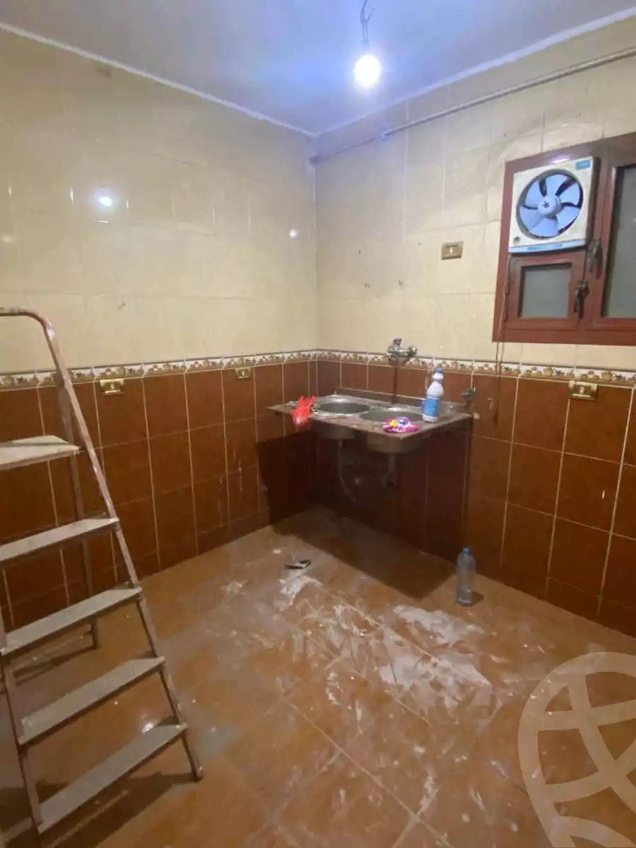https://aqarmap.com.eg/ar/listing/6176315-for-sale-cairo-ain-shams-ain-shams-el-sharkia-el-zahraa-st