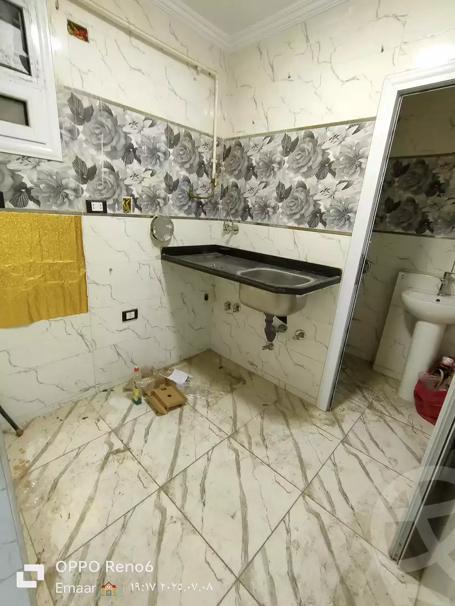 https://aqarmap.com.eg/en/listing/6176321-for-sale-qalyubia-shubra-el-khaima-om-bayoumi