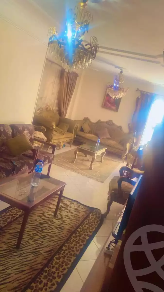 https://aqarmap.com.eg/en/listing/6176942-for-sale-cairo-el-zaytun-hlmy-lzytwn-ibn-el-hakam-sq