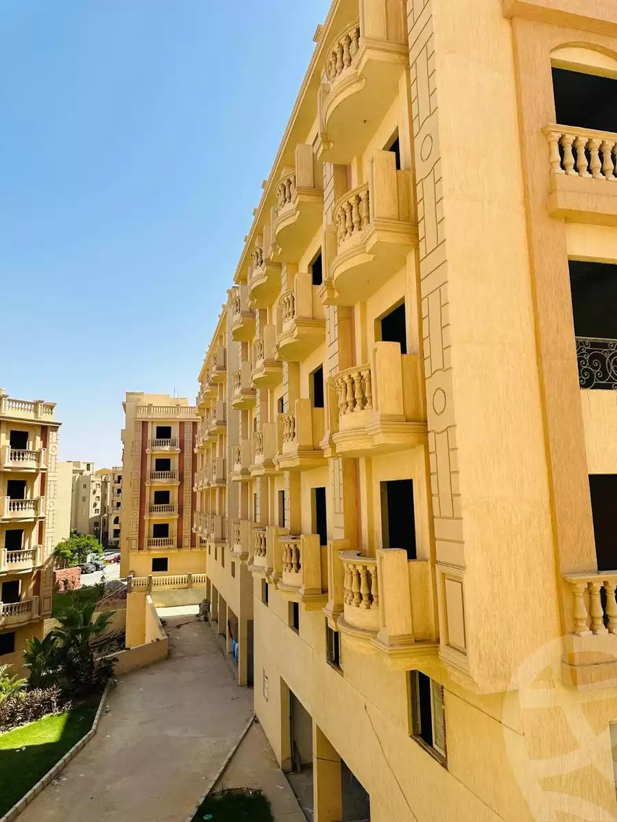 https://aqarmap.com.eg/ar/listing/6177474-for-sale-cairo-new-cairo-compounds-el-ashrafia
