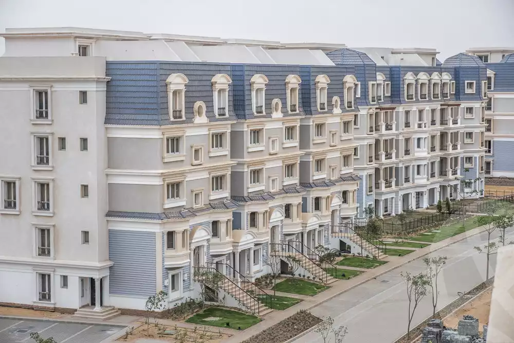 https://aqarmap.com.eg/ar/listing/6178066-for-sale-cairo-new-cairo-compounds-mountain-view-hyde-park