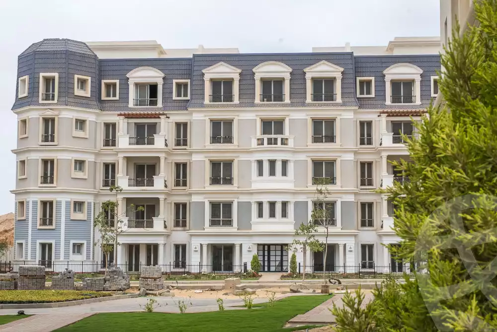 https://aqarmap.com.eg/ar/listing/6178147-for-sale-cairo-new-cairo-compounds-mountain-view-hyde-park