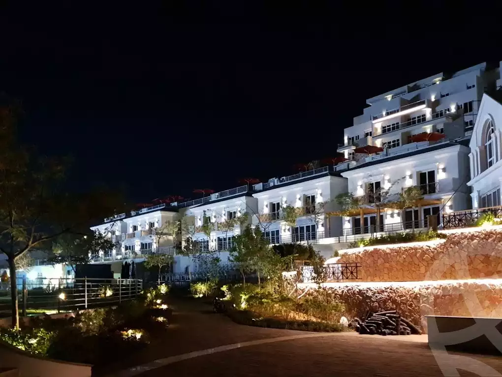 https://aqarmap.com.eg/ar/listing/6178344-for-sale-cairo-new-cairo-compounds-mwntn-fyw-y-syty-club-park-mountain-view-icity