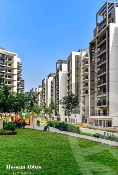 https://aqarmap.com.eg/ar/listing/6178402-for-sale-cairo-el-sheikh-zayed-city-compounds-zyd-wr-llttwyr