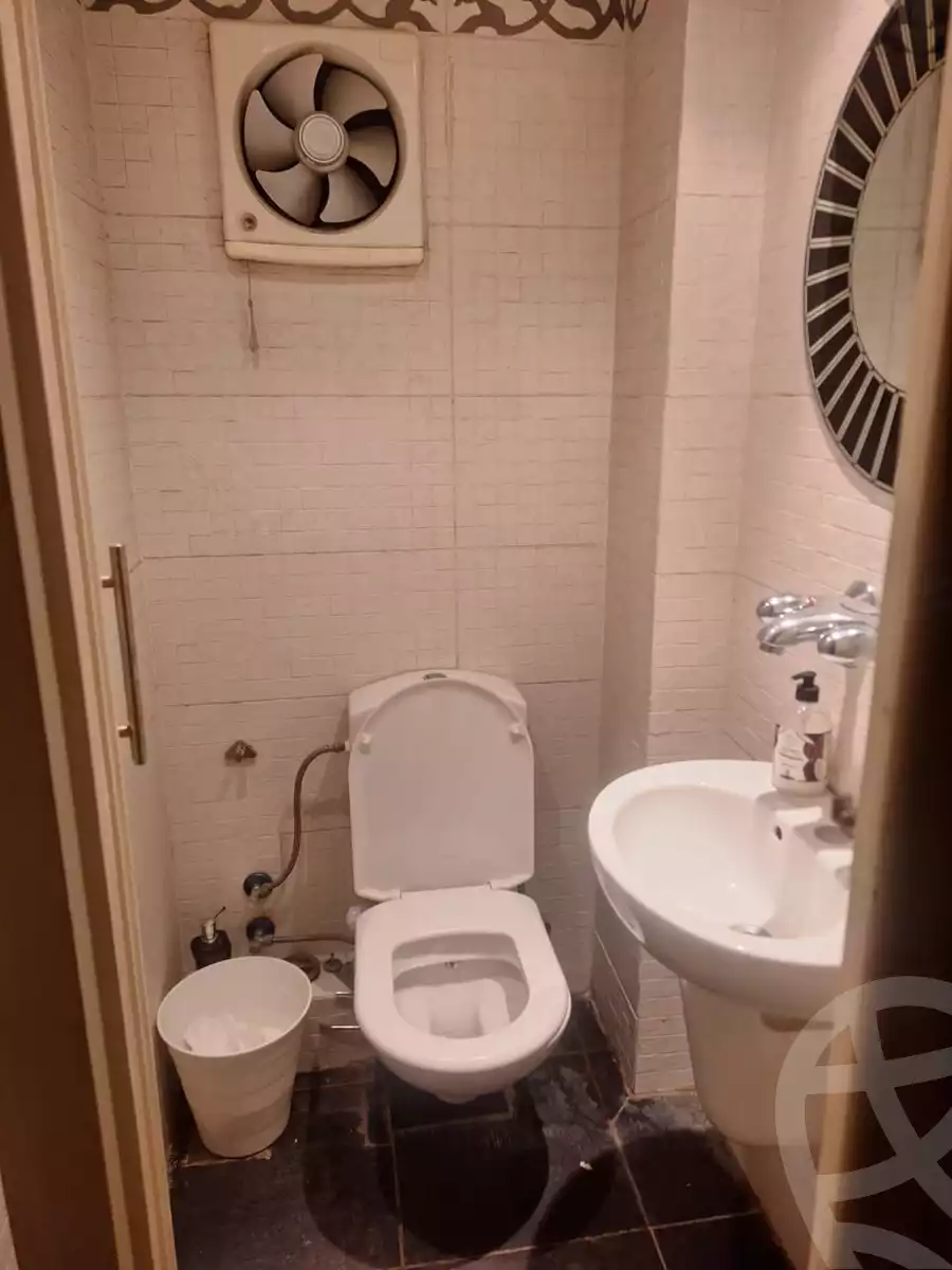 https://aqarmap.com.eg/en/listing/6179366-for-rent-cairo-downtown-el-tahrir