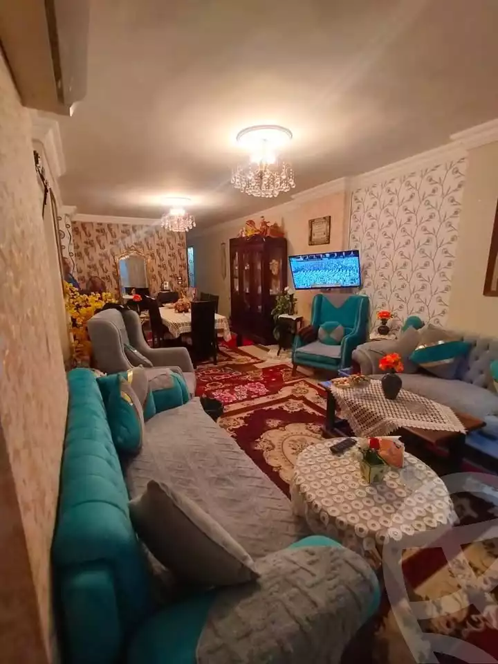 https://aqarmap.com.eg/ar/listing/6179429-for-sale-alexandria-ganaklis-shr-mrtdy-bsh