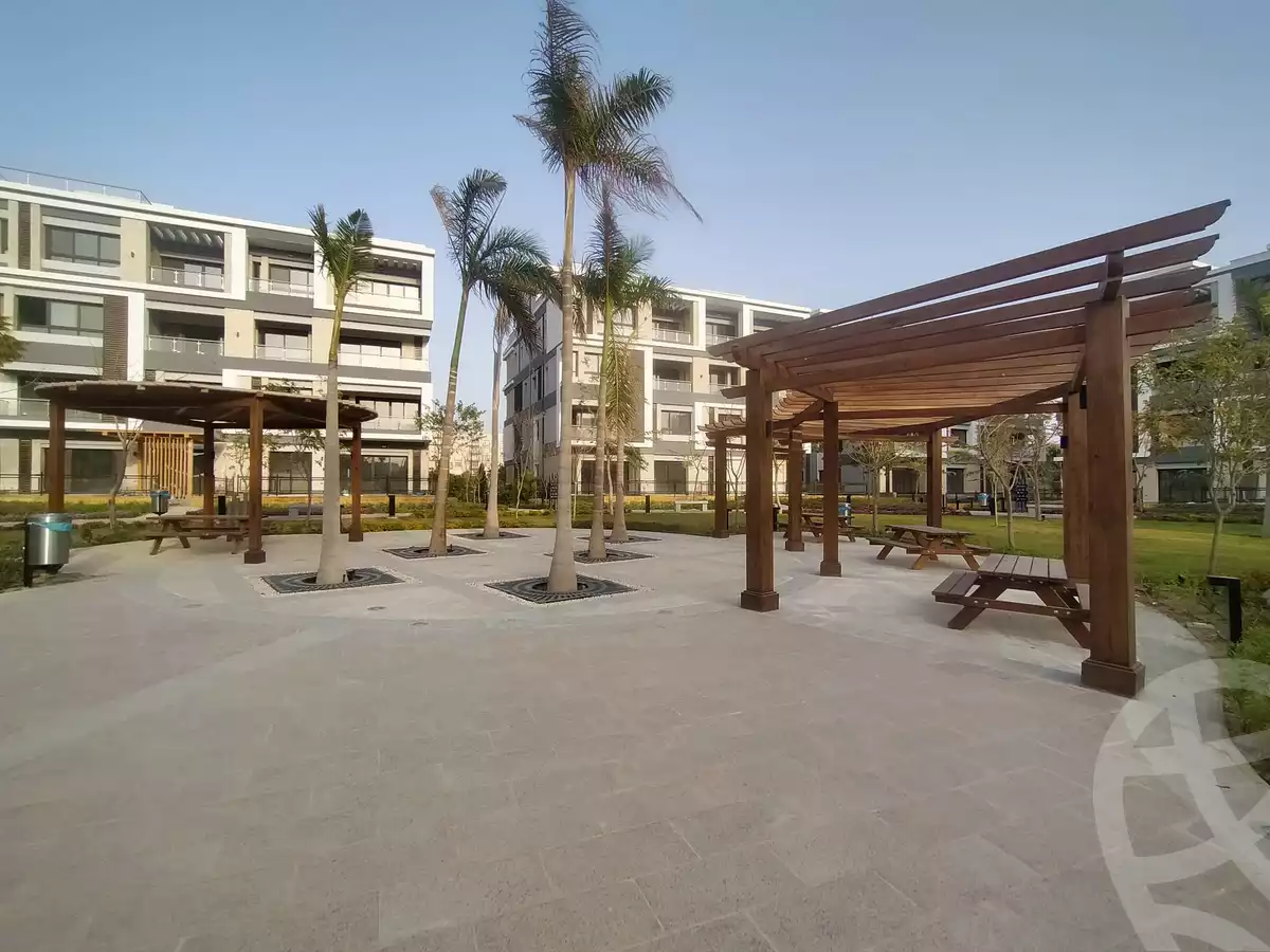 https://aqarmap.com.eg/ar/listing/6180835-for-sale-cairo-el-sheikh-zayed-city-compounds-kmbwnd-wn-16-swdyk