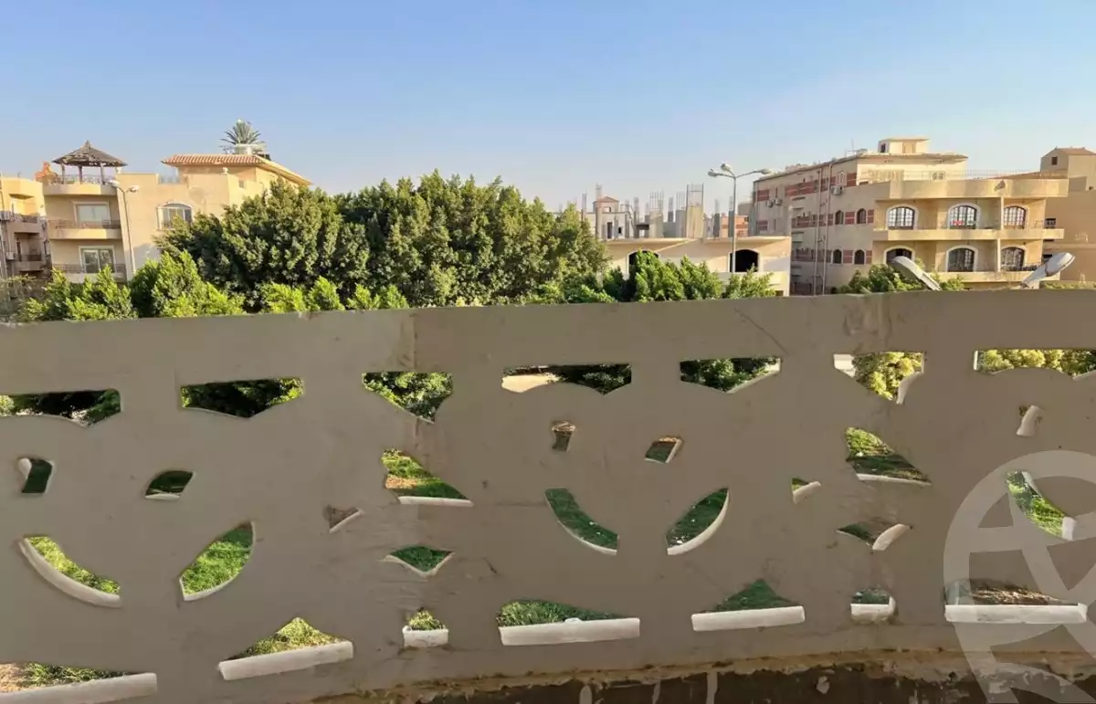 https://aqarmap.com.eg/en/listing/6180883-for-sale-cairo-el-shorouk-lhy-lthlth-grb-neighbourhood-4-mohammed-el-kasbagy-st