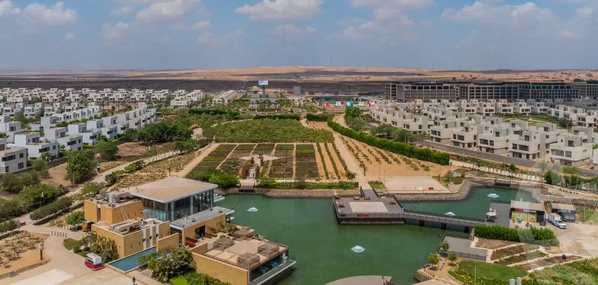 https://aqarmap.com.eg/en/listing/6180964-for-sale-cairo-el-shorouk-compounds-al-burouj-compound-imkan